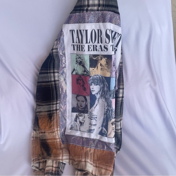 🎶 Music-Inspired Button-Up Shirt – 100% Cotton (NWOT) 🎤 - Picture 5 of 16